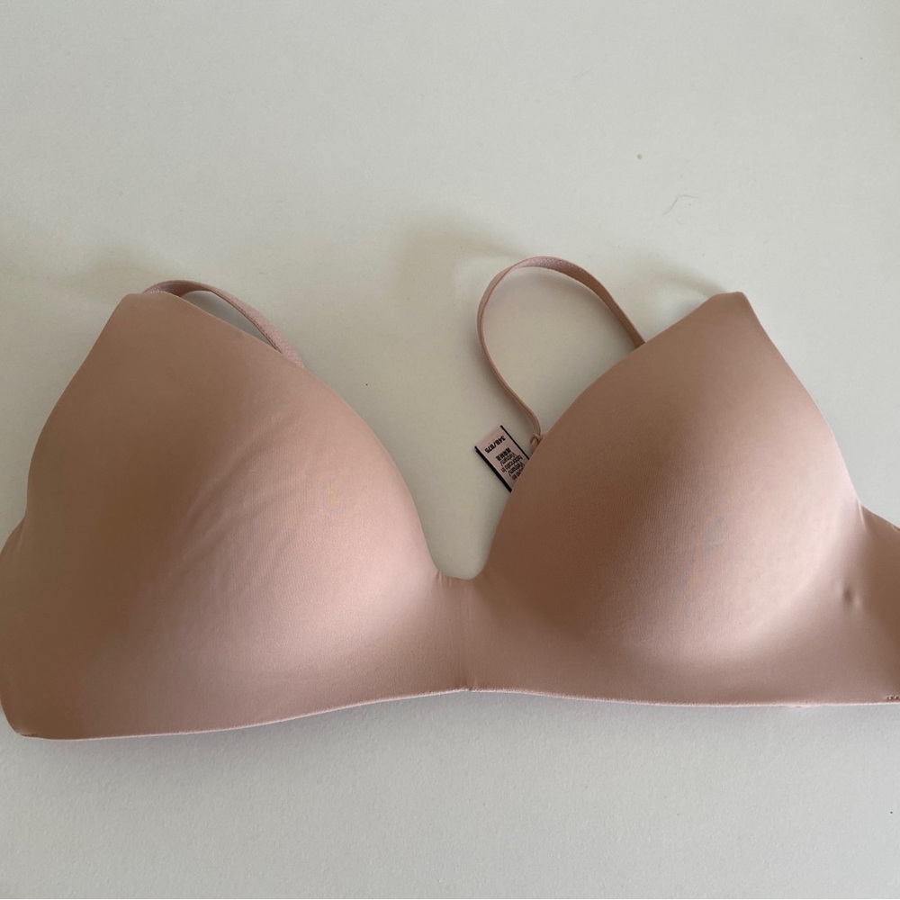 Victoria’s Secret Lightly Lined Wireless Bra
